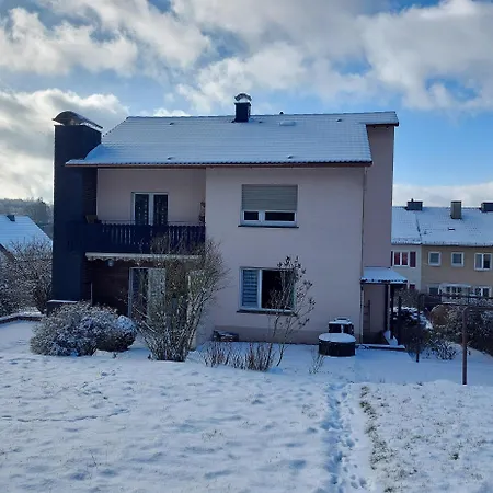 Ferienwohnung Haus Waldblick Daun Exterior photo